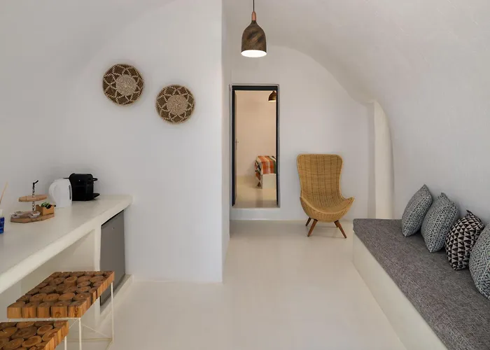 Amphora Luxury - Akrotiri Seaview Escape