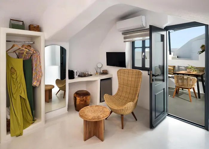 Amphora Luxury - Akrotiri Seaview Escape